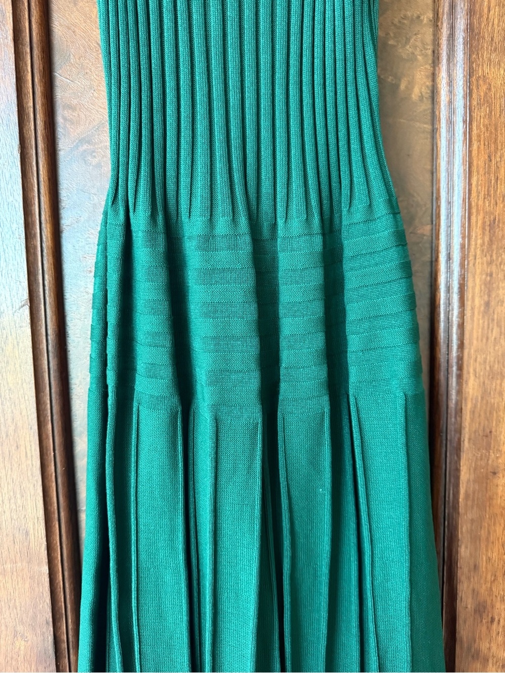 NWT Petal & Pup Emerald Green Ribbed Knit Maxi Dress - Picture 5 of 6